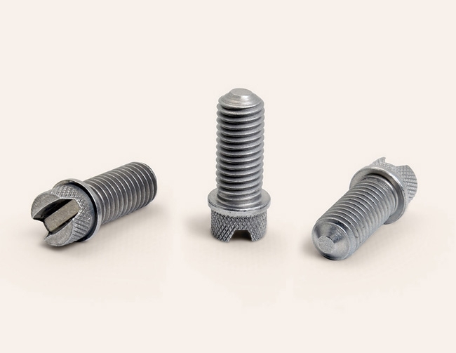 Special drawing screws with Knurling and slot